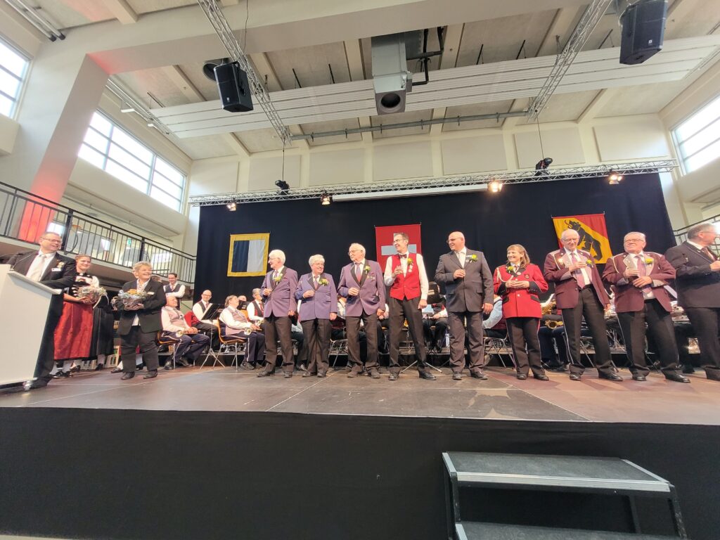 Die Veteranen auf der Bühne